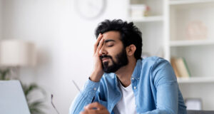 Nuit blanche ? Votre cerveau vieillit de deux ans