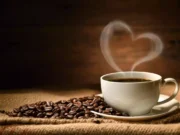 Le café, ami ou ennemi de votre cœur ? Voici ce que révèlent les récentes études.