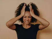 Thrombose du cerveau : ces signes qui doivent vous inquiéter