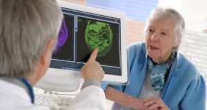 L’accumulation de cette substance dans votre cerveau peut déclencher la maladie d’Alzheimer !
