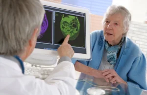 L’accumulation de cette substance dans votre cerveau peut déclencher la maladie d’Alzheimer !