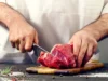 Manger de la viande rouge deux fois par semaine augmente le risque de développer cette maladie