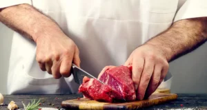 Manger de la viande rouge deux fois par semaine augmente le risque de développer cette maladie