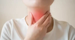 Cancers ORL : les 7 signes révélateurs qui doivent vous alerter gorge rougies