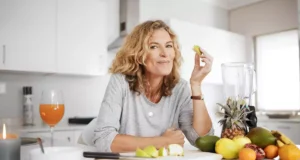 Ce régime serait parfait pour limiter le déclin cognitif chez les femmes après 40 ans