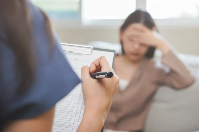 Pourquoi les femmes sont-elles plus touchées par les troubles mentaux que les hommes ?