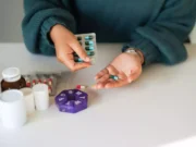 Les Français consomment-ils trop de médicaments ?