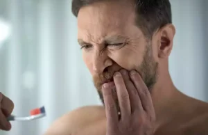 Saignement des gencives : quand devez-vous vous inquiéter ?