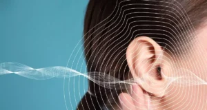 Audition : combien coûtent les acouphènes ?