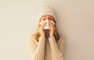 Covid-19 : le nouveau variant JN.1 arrive pour les fêtes