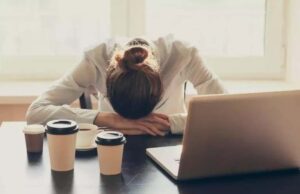 7 habitudes qui vous prennent trop d’énergie et vous fatiguent au quotidien