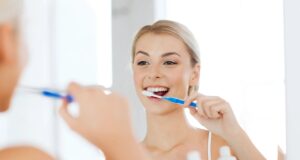 Voici pourquoi il n’est pas conseillé de se laver les dents après le petit-déjeuner