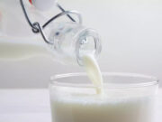 Grippe aviaire : des traces du virus détectées dans du lait cru et pasteurisé