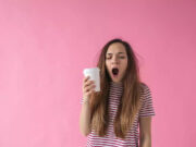 Voici la raison pourquoi 1 personne sur 4 réduit son temps de sommeil