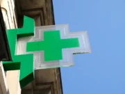 Pourquoi acheter vos produits de soins en parapharmacie ?