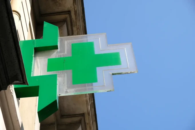 Pourquoi acheter vos produits de soins en parapharmacie ?