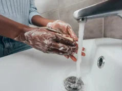 Cancer de la peau : un adolescent de 15 ans invente un savon qui le soigne