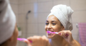 Ces 2 mauvaises habitudes à éviter lors du brossage de dents