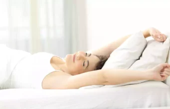 Si vous faites des grasses matinées le week-end, votre risque de maladie cardiaque diminue de 20%