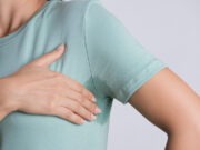 Quelques astuces naturelles pour combattre la transpiration et rester frais toute la journée