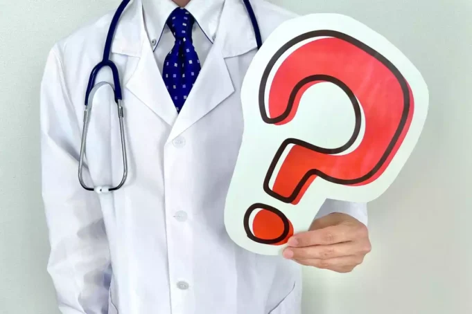 Pourquoi Didier Raoult est-il interdit d’exercer la médecine pendant deux ans ?