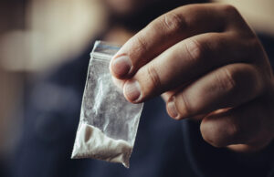 Plus d’1 million de Français ont consommé de la cocaïne dans l’année : comment est-ce possible ?