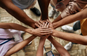 Ralentir le vieillissement grâce à cette activité sociale, selon la science Ralentir le vieillissement grâce à cette activité, selon la science