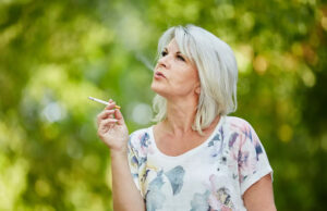 C’est énorme : voici le nombre de minutes de vie qu’un fumeur perd à chaque cigarette