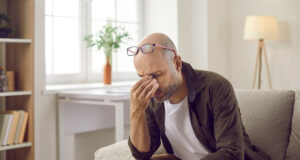 Fatigue au réveil : pourquoi 8 heures de sommeil ne suffisent pas ?