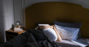 Voici le nombre normal de réveils par nuit à 60 ans : au-delà, il faut consulter