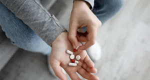 Lenacapavir : c’est quoi ce nouveau médicament préventif du VIH en France ?