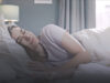 Fini les nuits courtes : une experte en sommeil partage son secret pour dormir 8 heures même quand on est débordé