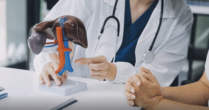 Quels sont les premiers symptômes du cancer du foie ?