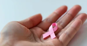 Cancer du sein à 39 ans : le danger de la détection tardive