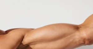 AVC : Renforcez votre bras sain pour accélérer votre récupération