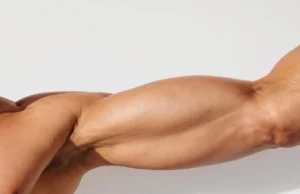 AVC : Renforcez votre bras sain pour accélérer votre récupération