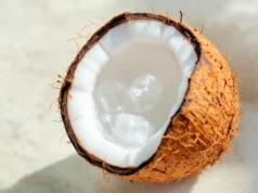 Eau de coco : miracle santé ou piège caché ?