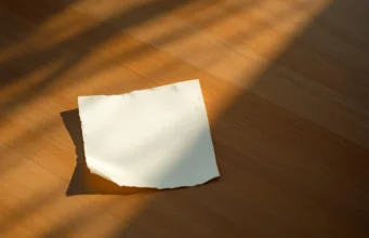 Ces 7 phrases banales qui trahissent un mal-être profond