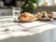 Faut-il se brosser les dents avant ou après le petit-déjeuner Découvrez la vérité révélée