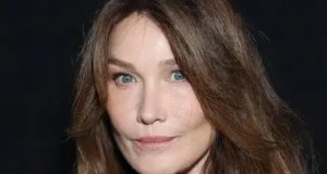 Carla Bruni révèle son combat contre le cancer du sein sur M6